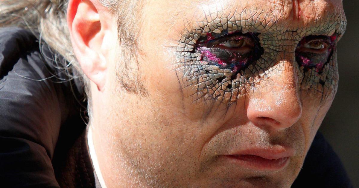 A closeup of Mad Mikkelsen's eye makeup in Doctor Strange.